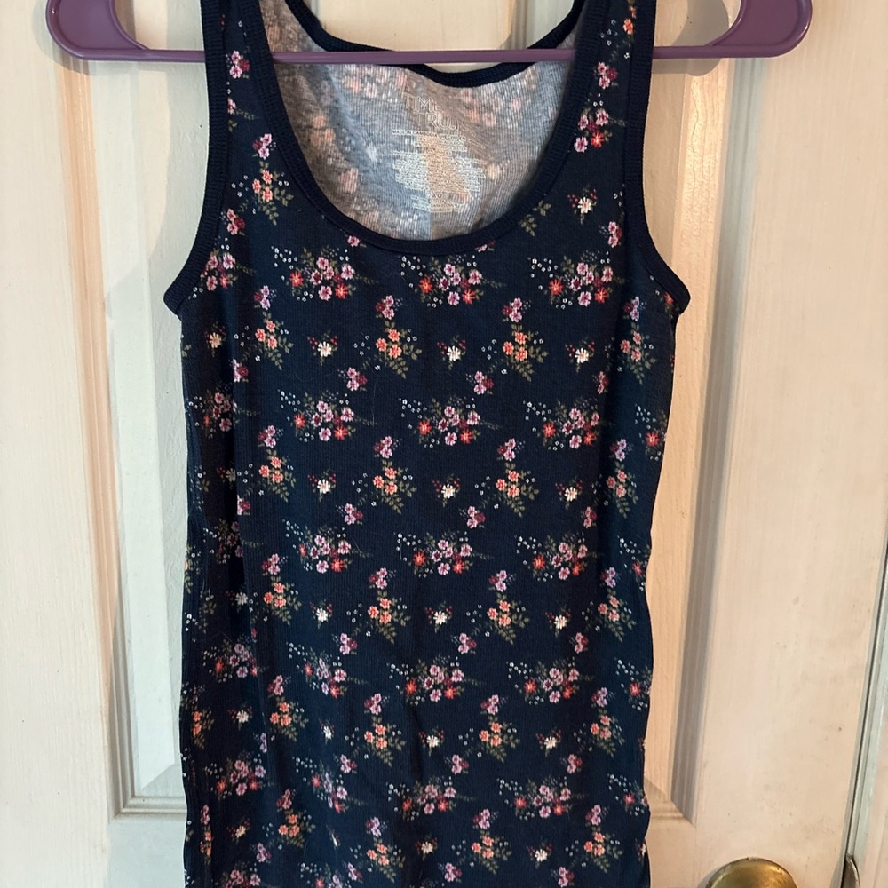 Time and Tru Navy Floral Tank Top
